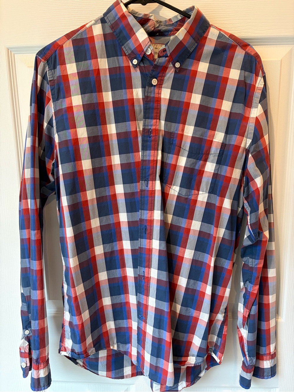 GAP Men's Red, Blue & White Plaid Button-Down Shirt